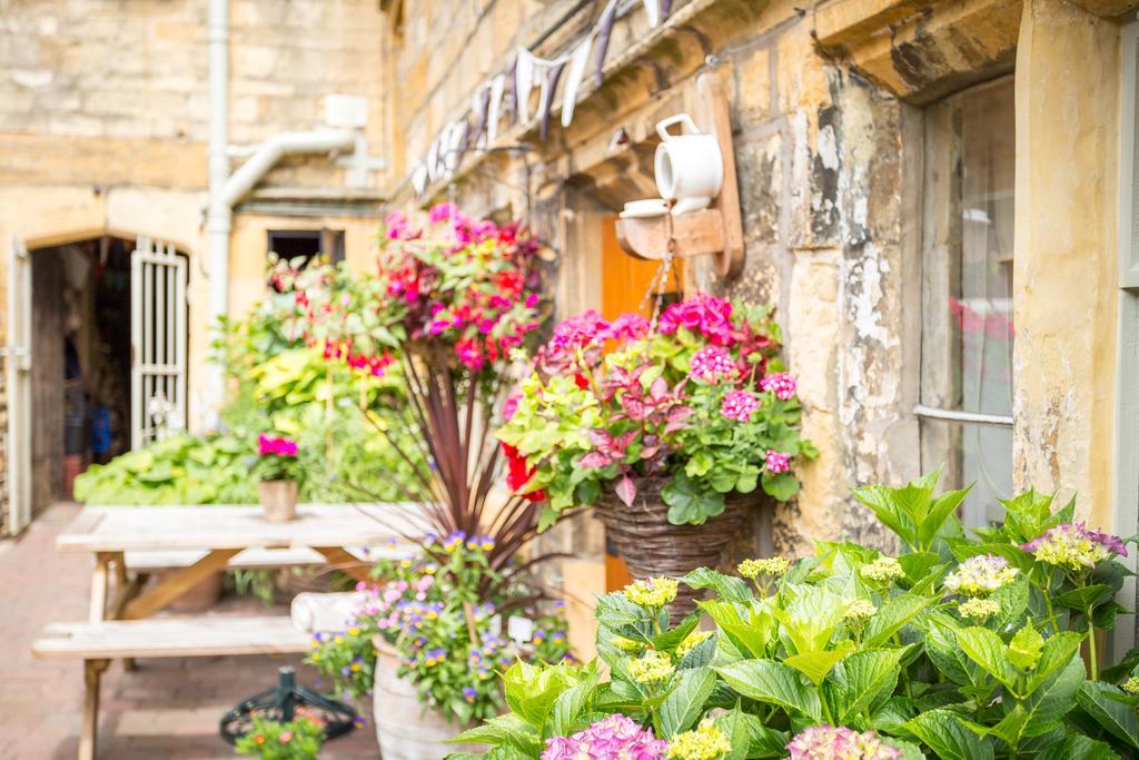 Badgers Hall Bed & Breakfast Chipping Campden Exterior photo